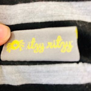 Itzy Ritzy Accessories - ๐ถ๐ป๐Cover up/Shawl/ Infinity Scarf๐๐ถ๐ป Itzy Ritzy Accessories - ๐ถ๐ป๐Cover up/Shawl/ Infinity Scarf๐๐ถ๐ป